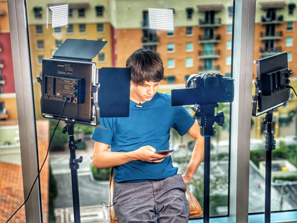 Matt Par, creator of Tube Mastery and Monetization course, teaching faceless YouTube channel strategies for the post "how to make money at youtube without showing your face"